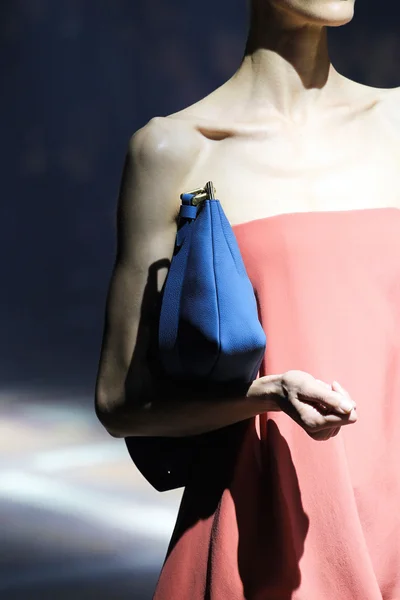 Look 38